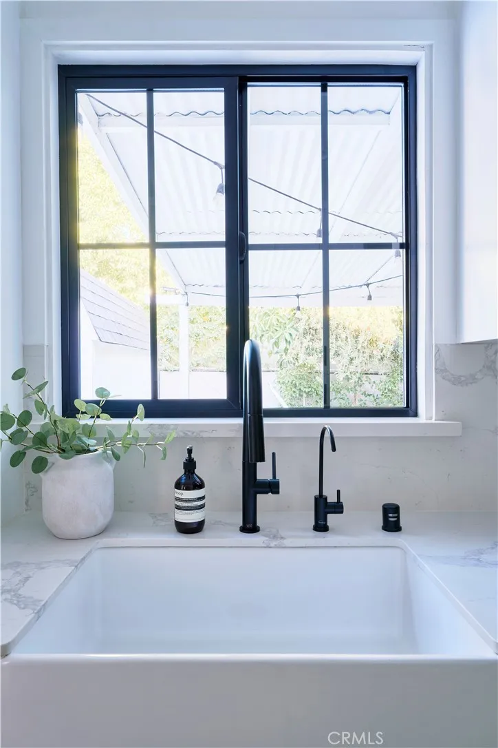 4800 4800 Mary Ellen, Sherman Oaks, California 91423 home-pic-23